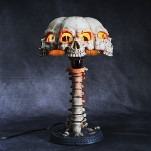 15" Skull Lamp