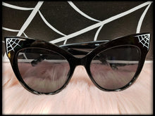 Load image into Gallery viewer, Widow Shades