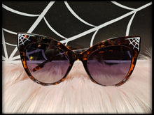 Load image into Gallery viewer, Widow Shades