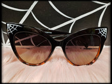 Load image into Gallery viewer, Widow Shades