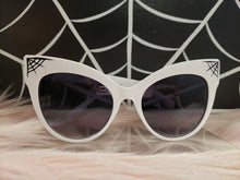 Load image into Gallery viewer, Widow Shades