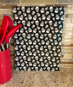 Skull Kitchen board